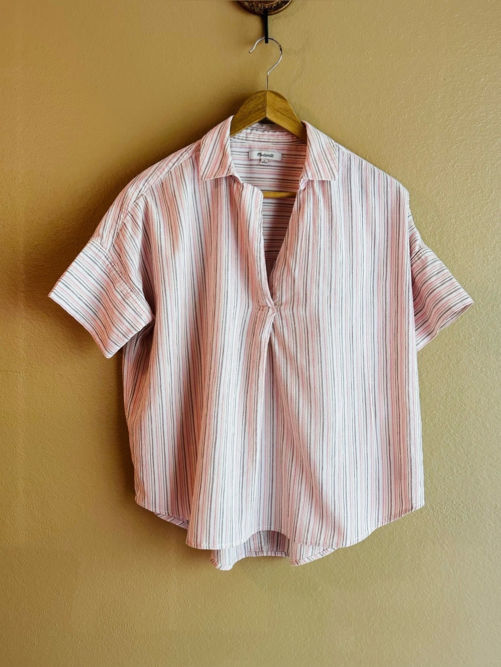 Madewell Pink and White Striped Short-Sleeve Button-Down